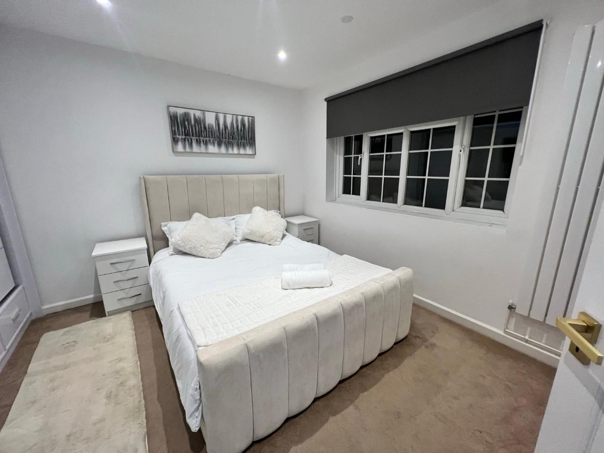 Premium Private Apartment Minutes To Central London Exterior photo